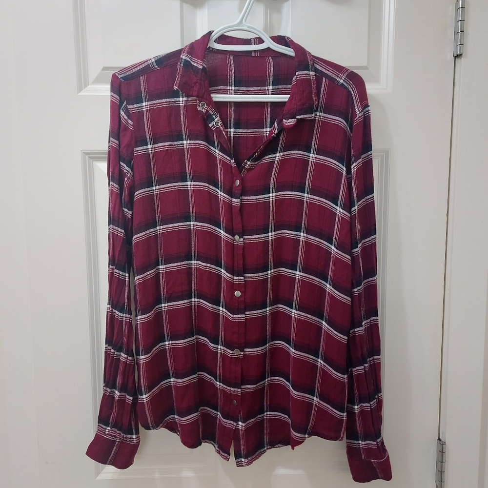 Plaid long sleeve shirt